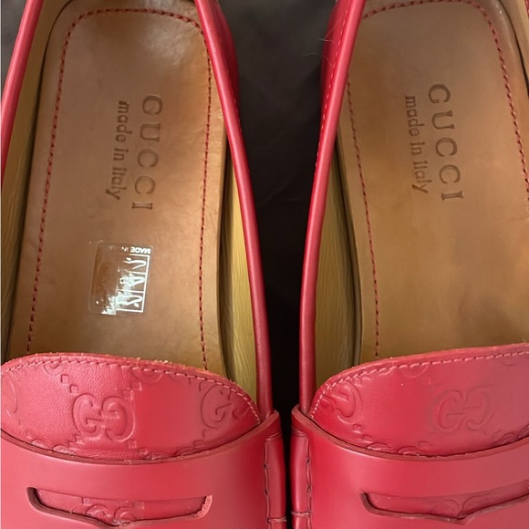 Gucci Red Leather Penny Loafers Logo Stamp rubber sole Men's Size 9.5 G - Picture 8 of 9